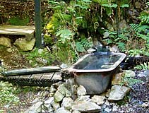 oXE^u bathtub uꂽ쓒tkC Hurunui River South Branch Hot Spring